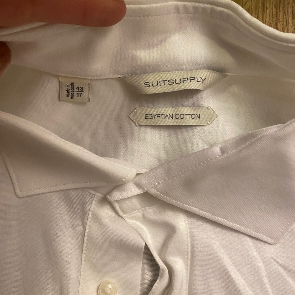 Suit supply button up